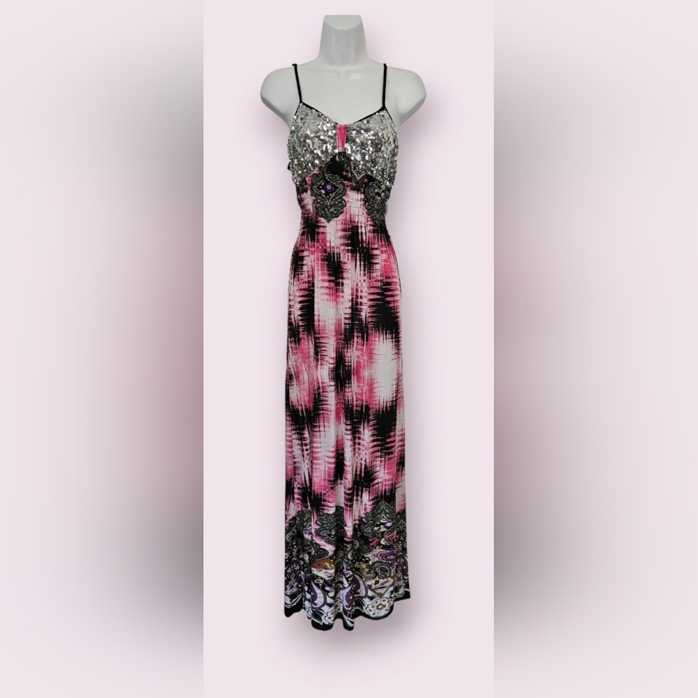 A SEQUIN GORGEOUS MAXI DRESS FOR SPRING AND SUMMER